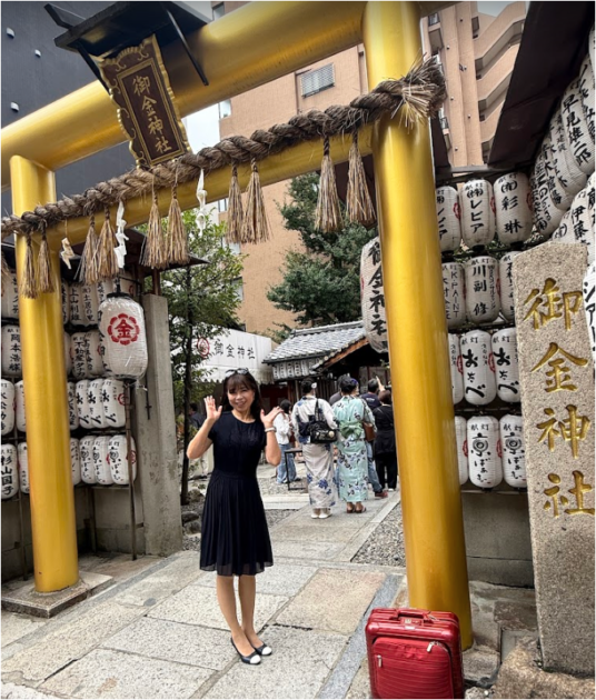 御金神社鳥居前